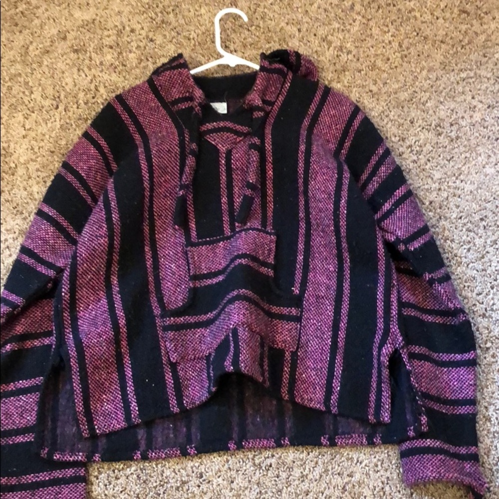 Sweatshirt. Pink and black